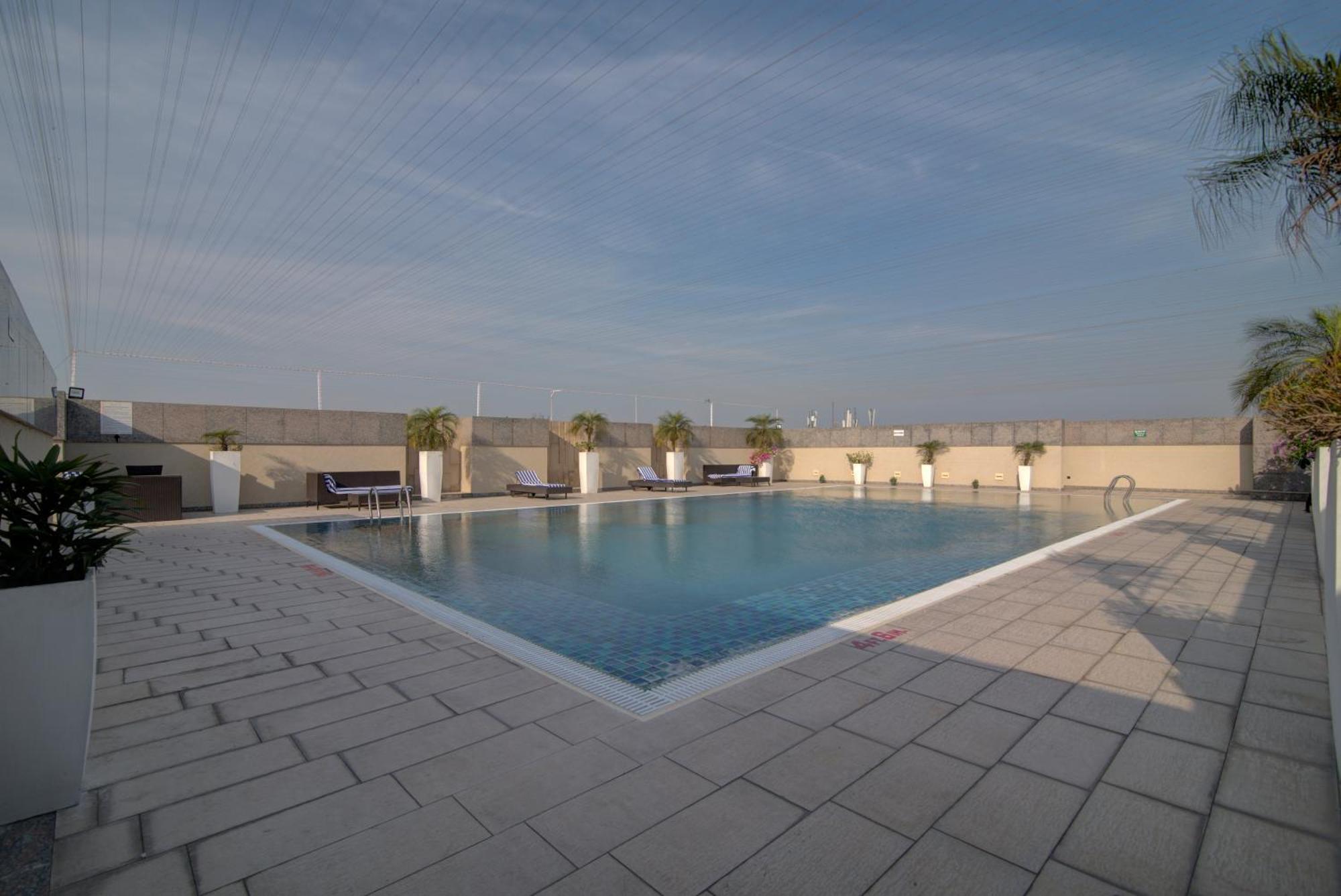 Svelte Delhi, A Member Of Radisson Individuals Hotel New Delhi Bagian luar foto