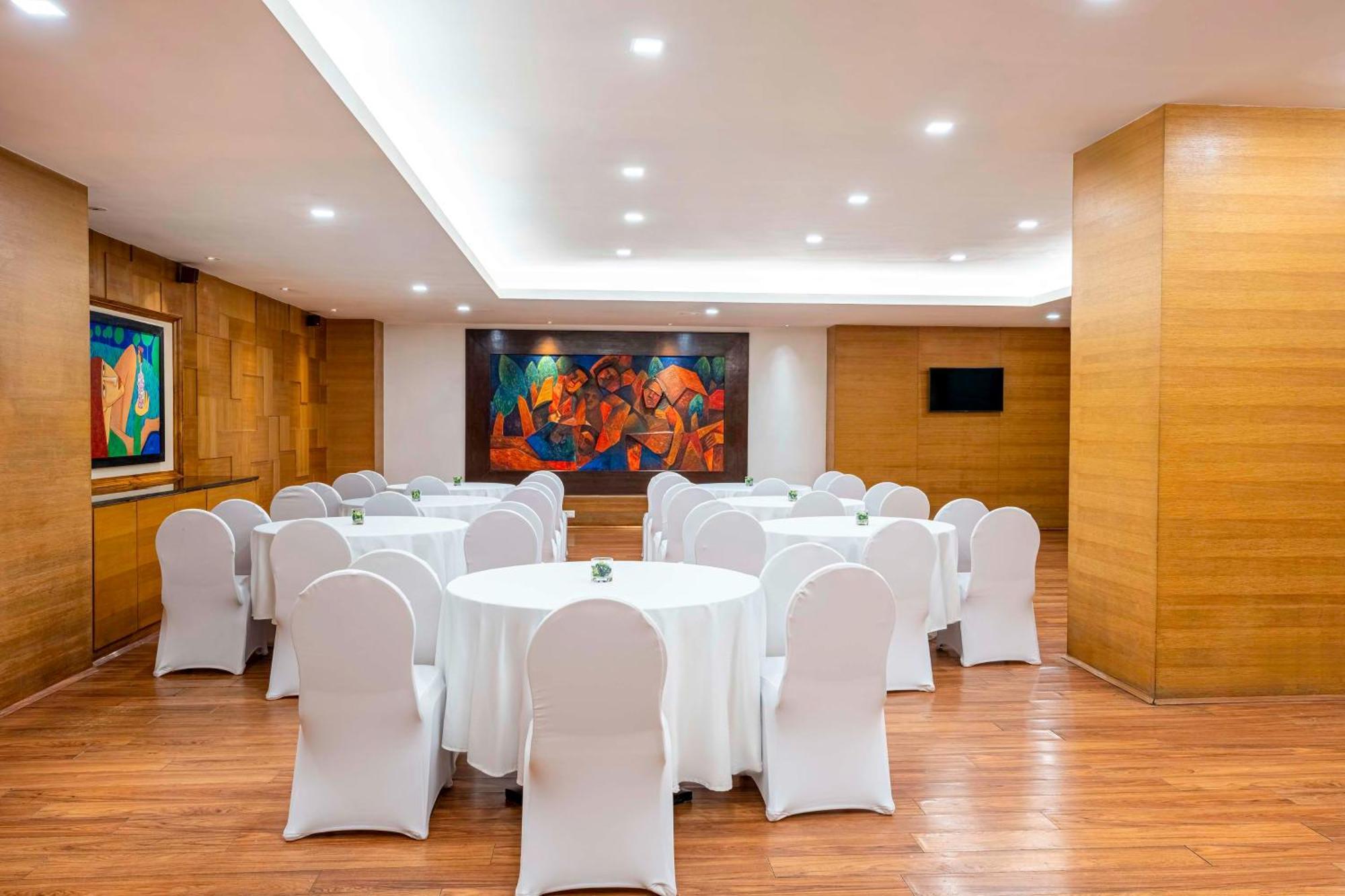 Svelte Delhi, A Member Of Radisson Individuals Hotel New Delhi Bagian luar foto