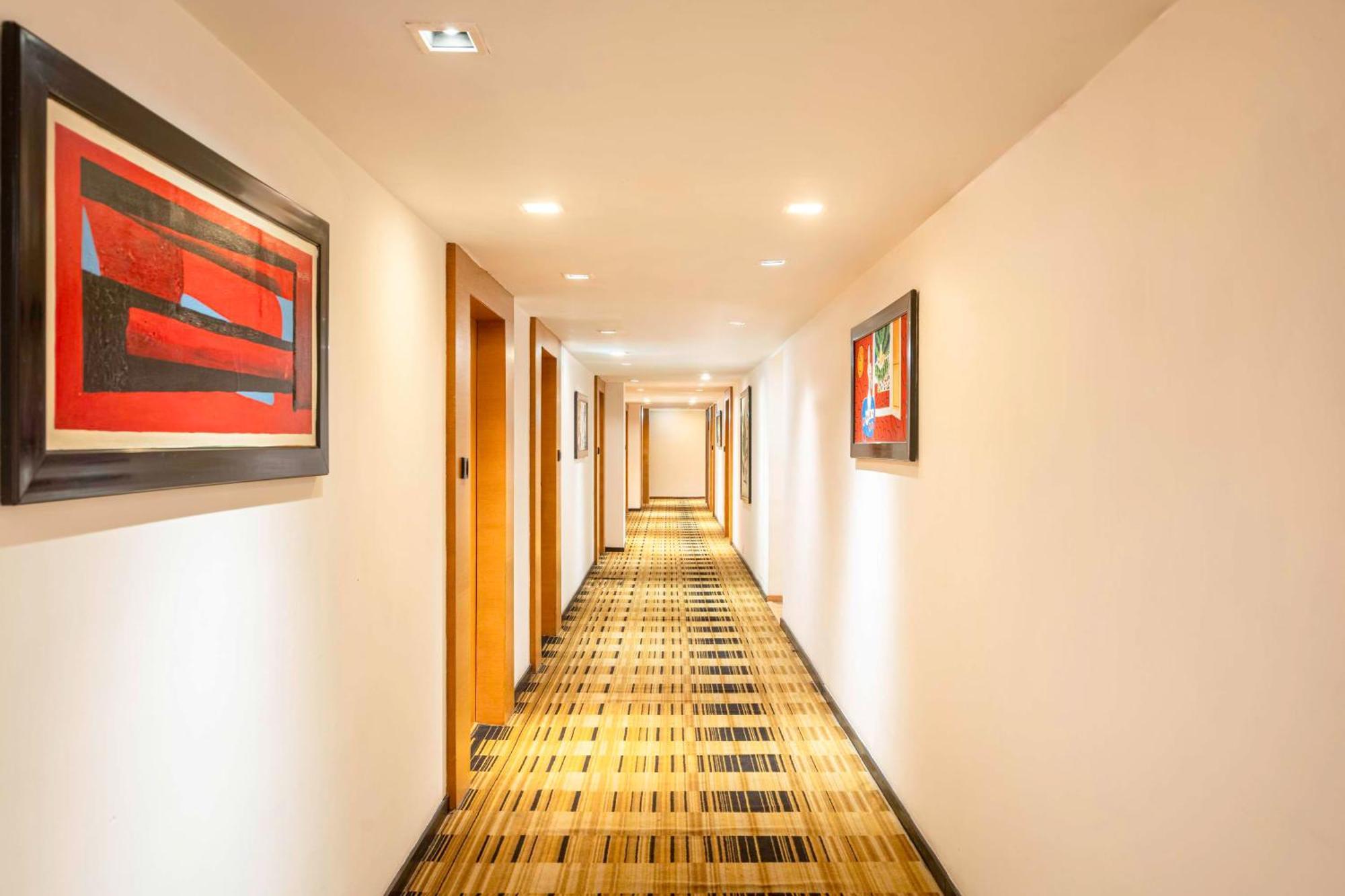 Svelte Delhi, A Member Of Radisson Individuals Hotel New Delhi Bagian luar foto