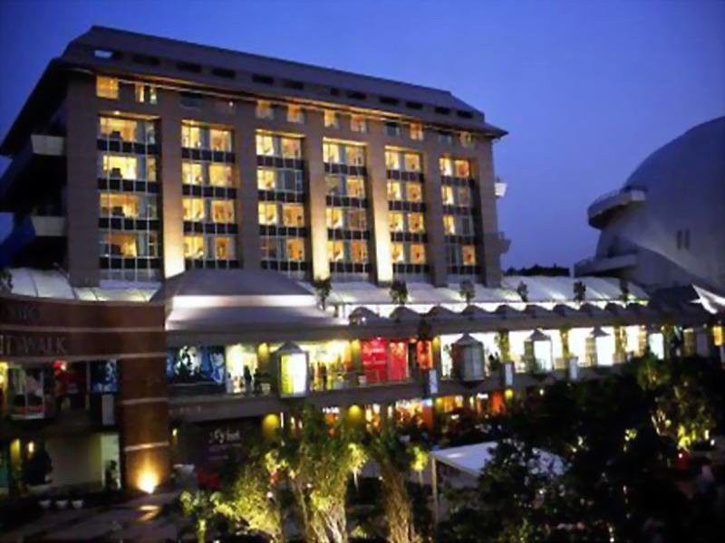Svelte Delhi, A Member Of Radisson Individuals Hotel New Delhi Bagian luar foto