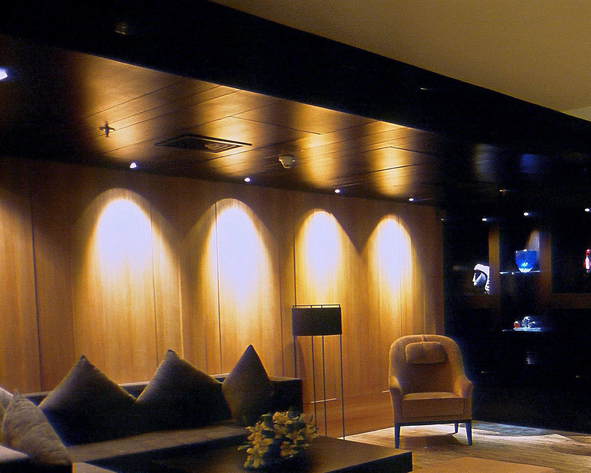 Svelte Delhi, A Member Of Radisson Individuals Hotel New Delhi Bagian luar foto
